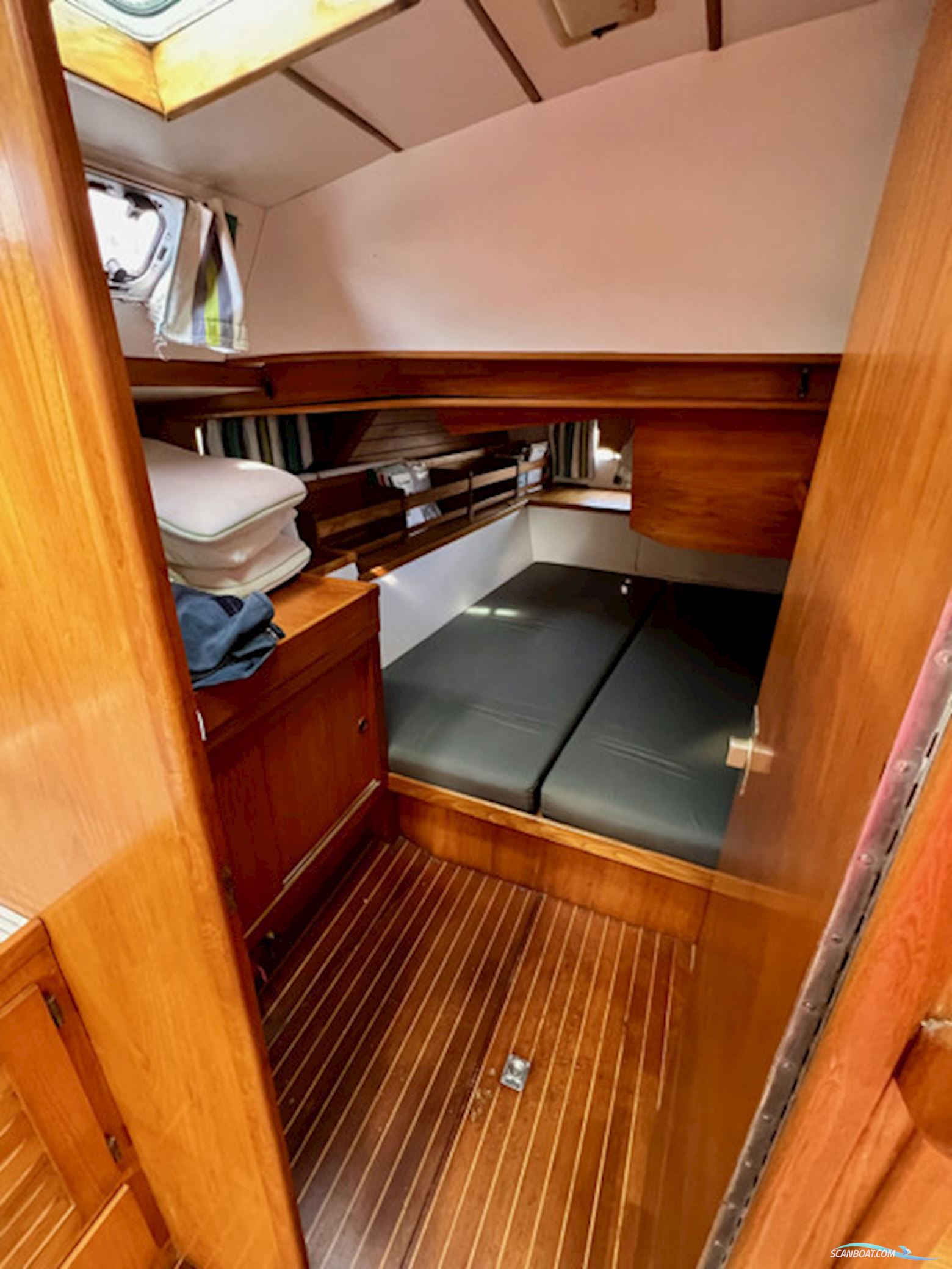 LEGUEN-HEMIDY LEVRIER DES MERS 16