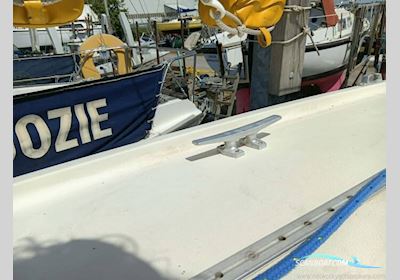 Leisure 27 SL Sailingboat 1987, with Volvo engine, United Kingdom