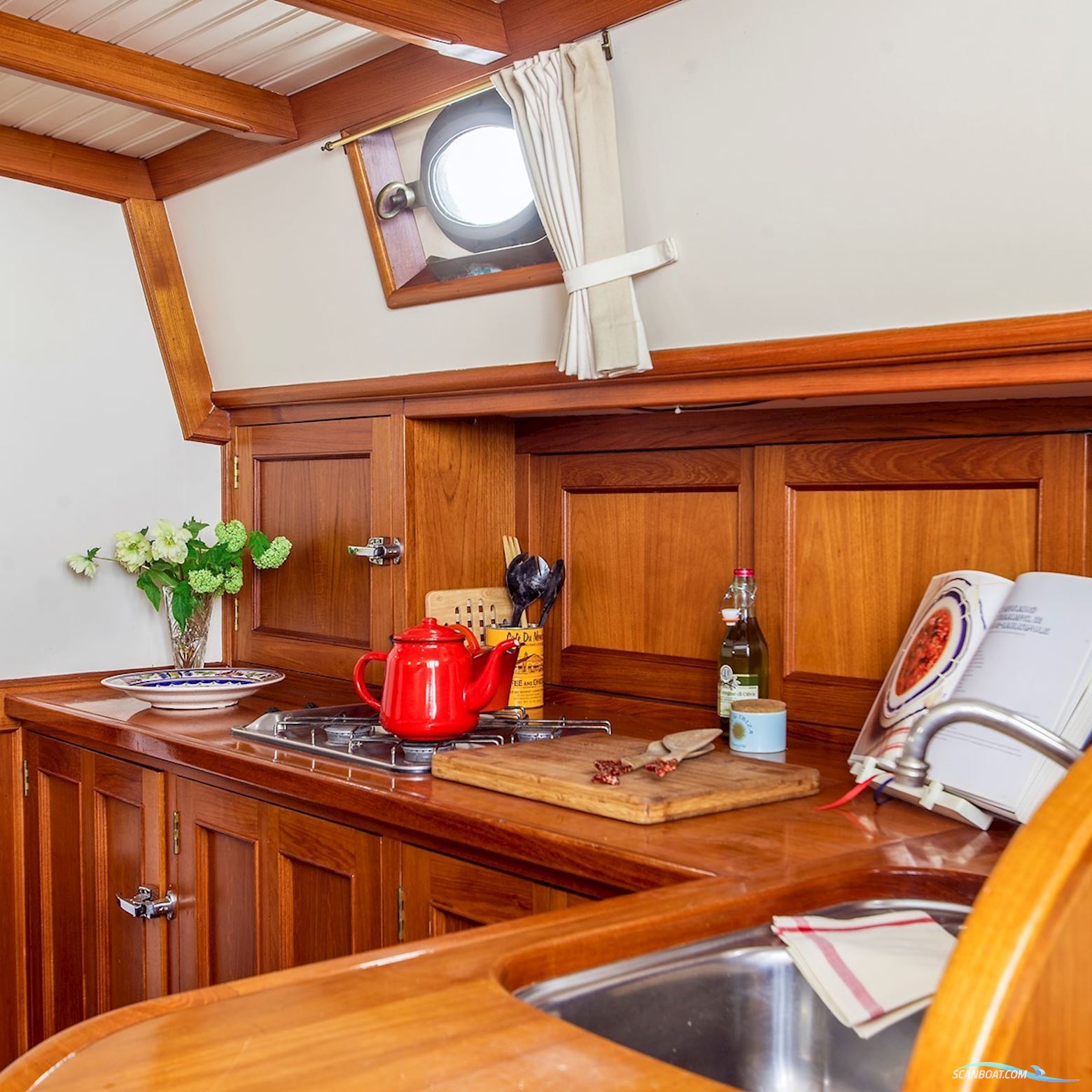 Lemsteraak Aukje Zwaantje