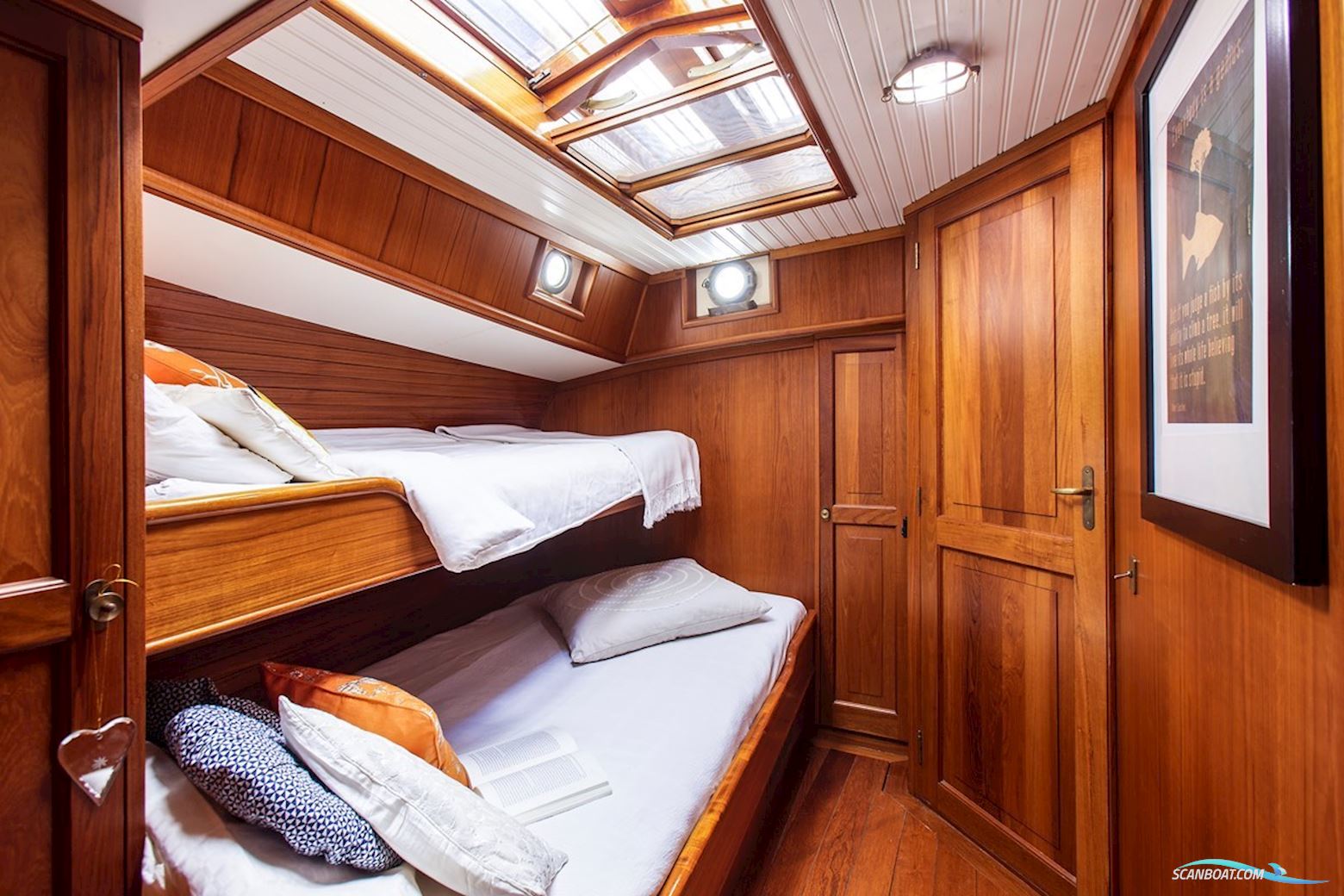 Lemsteraak Aukje Zwaantje