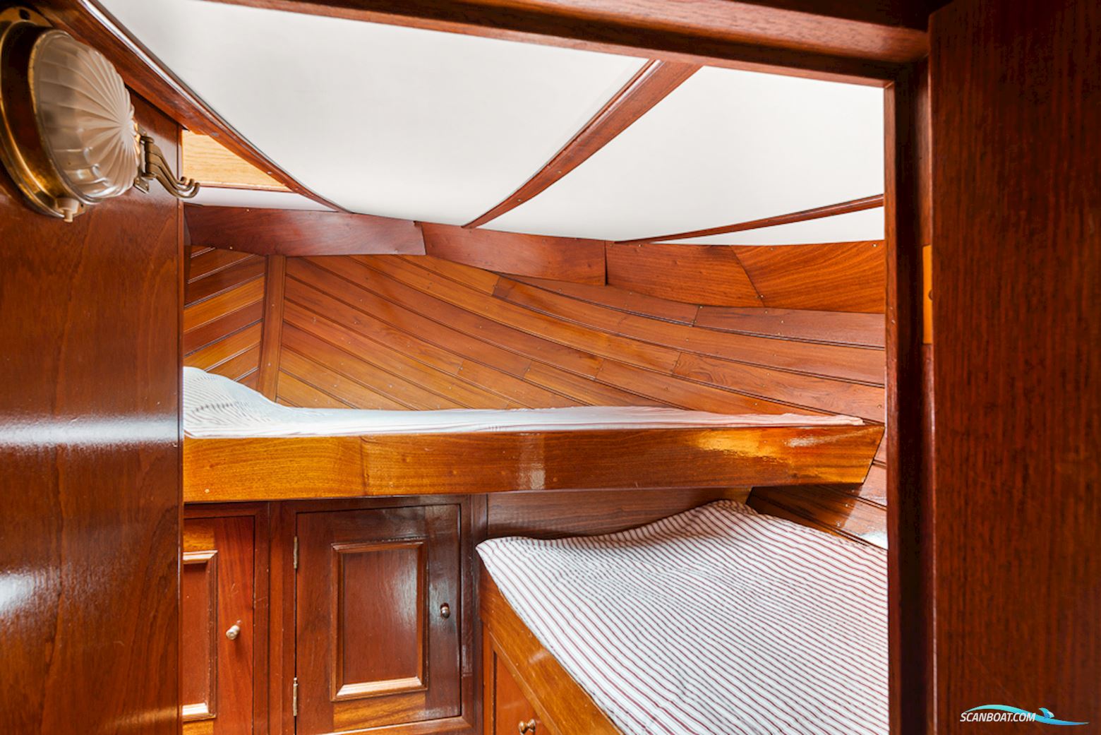 Lemsteraak De Wulp - Roefuitvoering