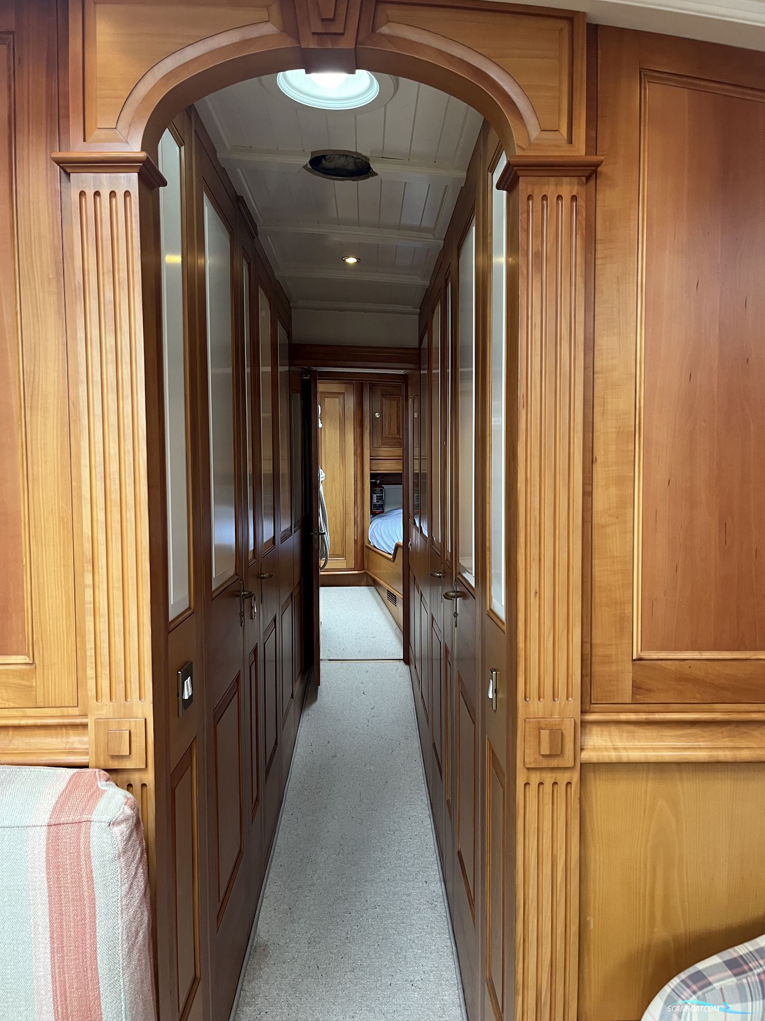 Lemsteraak Gouden Leeuw - Roefaak Hoek Design