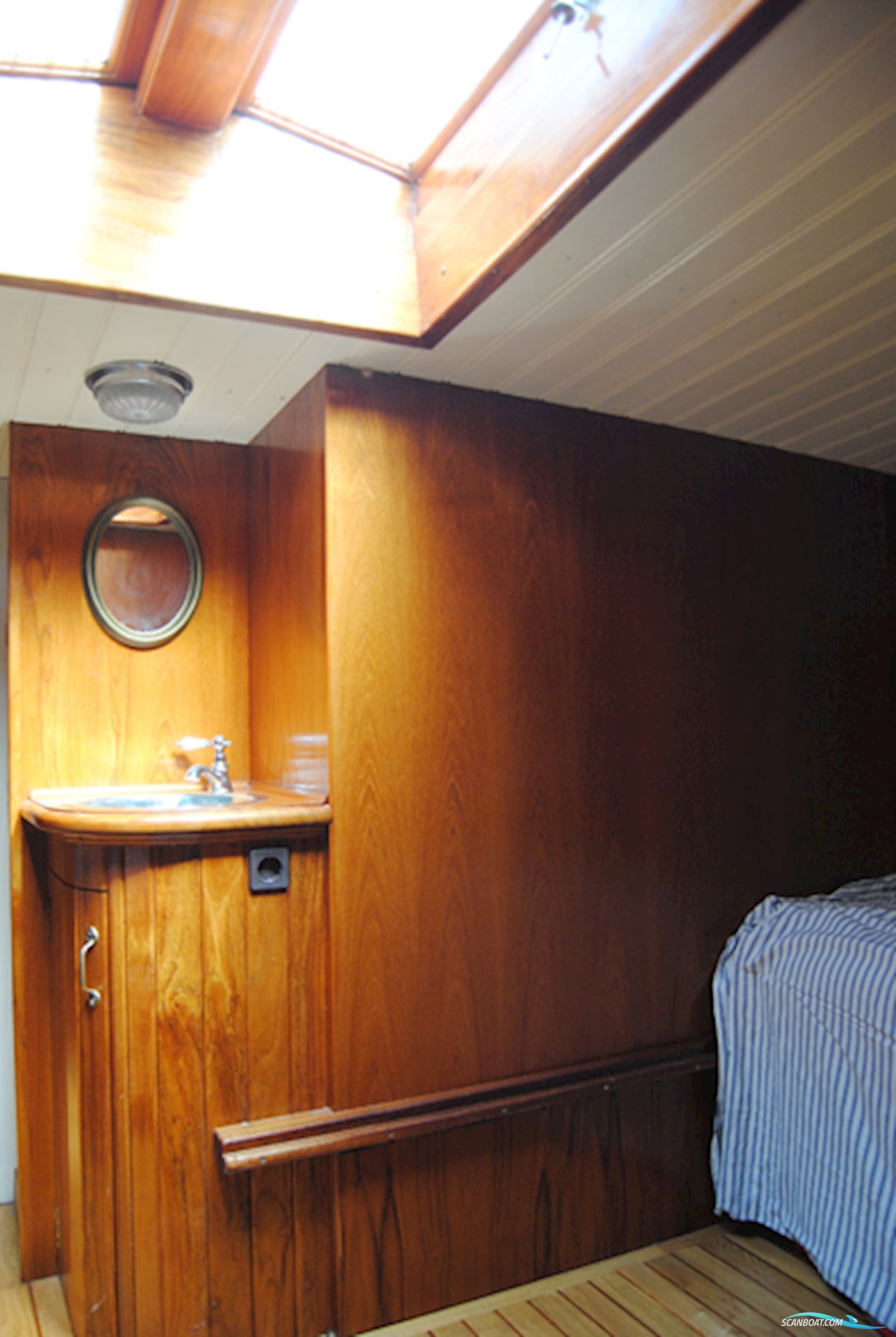 Lemsteraak Halley - Roefuitvoering