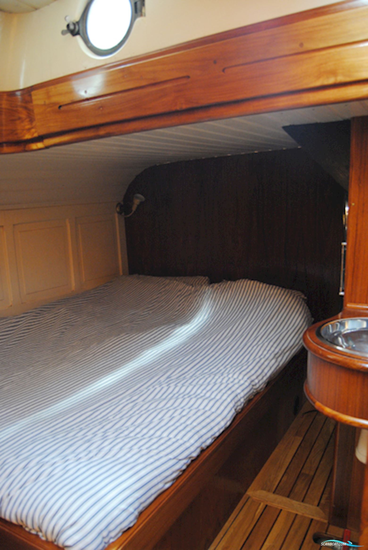 Lemsteraak Halley - Roefuitvoering