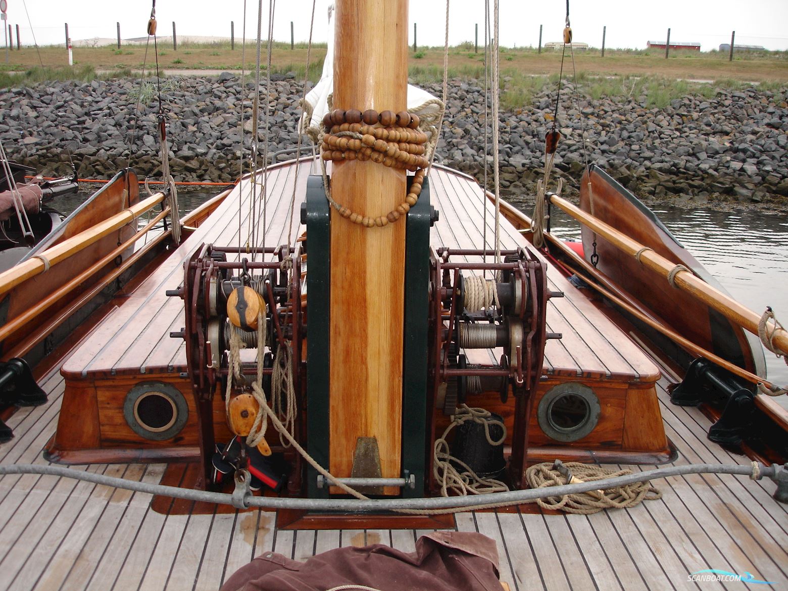 Lemsteraak Halley - Roefuitvoering