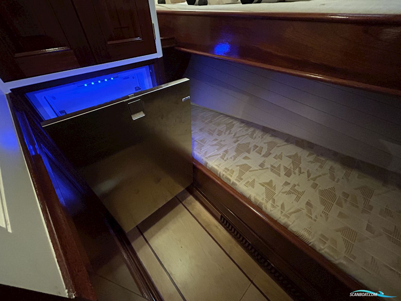 Lemsteraak Roefmodel - Walrus 1600