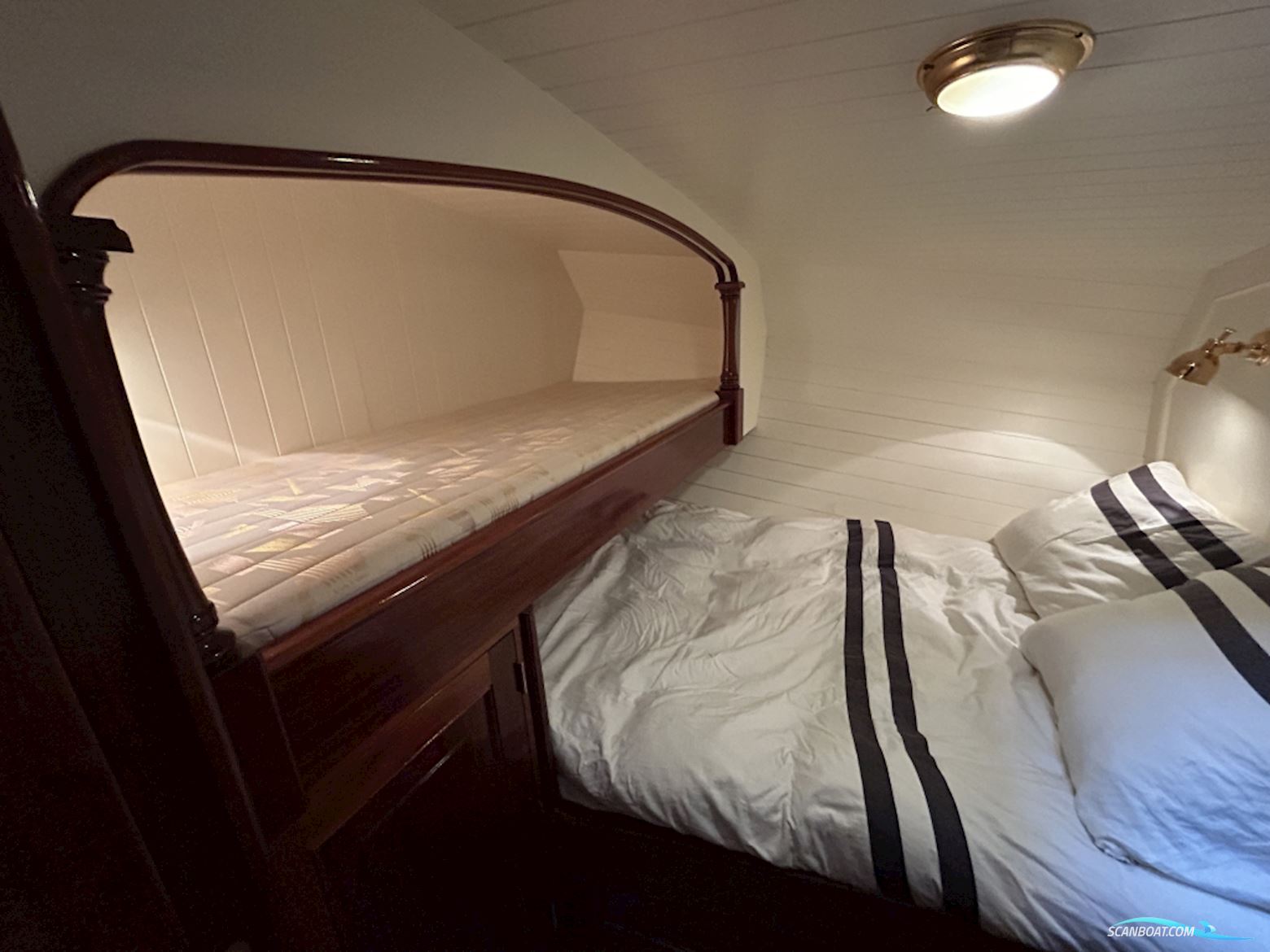 Lemsteraak Roefmodel - Walrus 1600