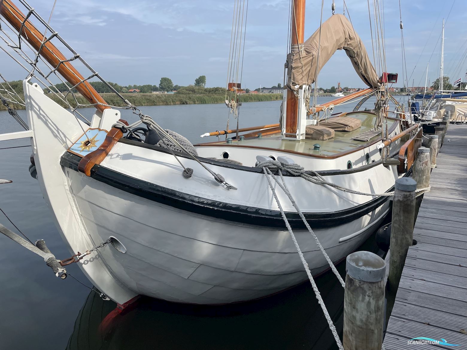 Lemsteraak Saeftinghe Roefuitvoering Jachtuitvoering Sailingboat 1930, with Daf engine, The Netherlands