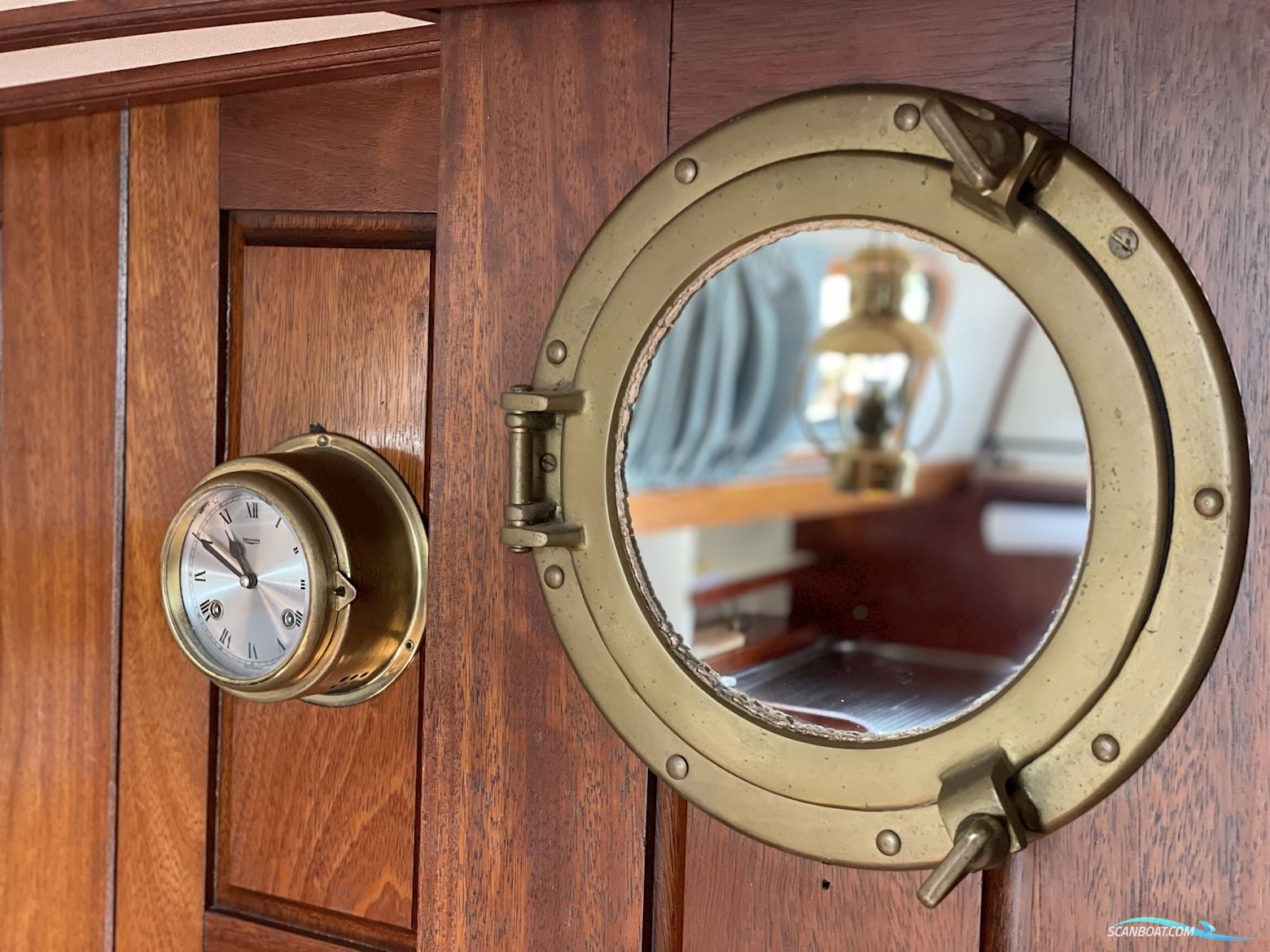 Lemsteraak 't Noorderlicht - Roef Uitvoering