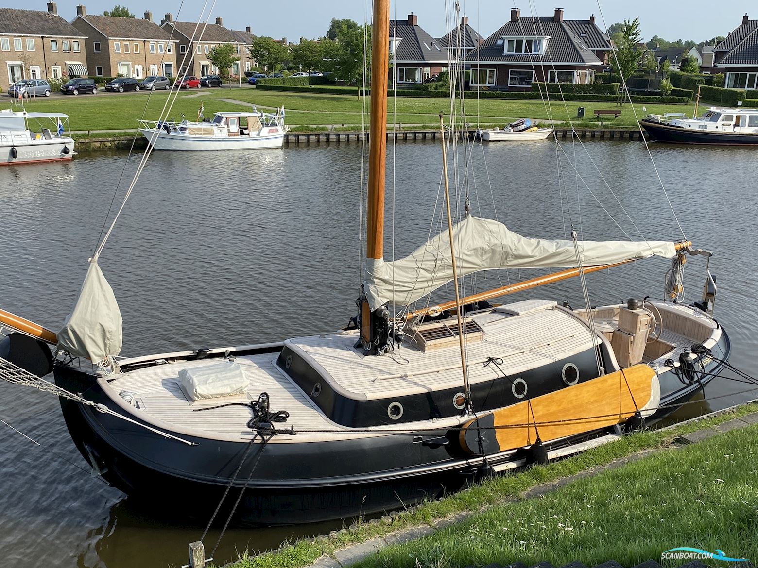 Lemsteraak Tasser - Blomaak Sailingboat 1993, with Nanni engine, The Netherlands