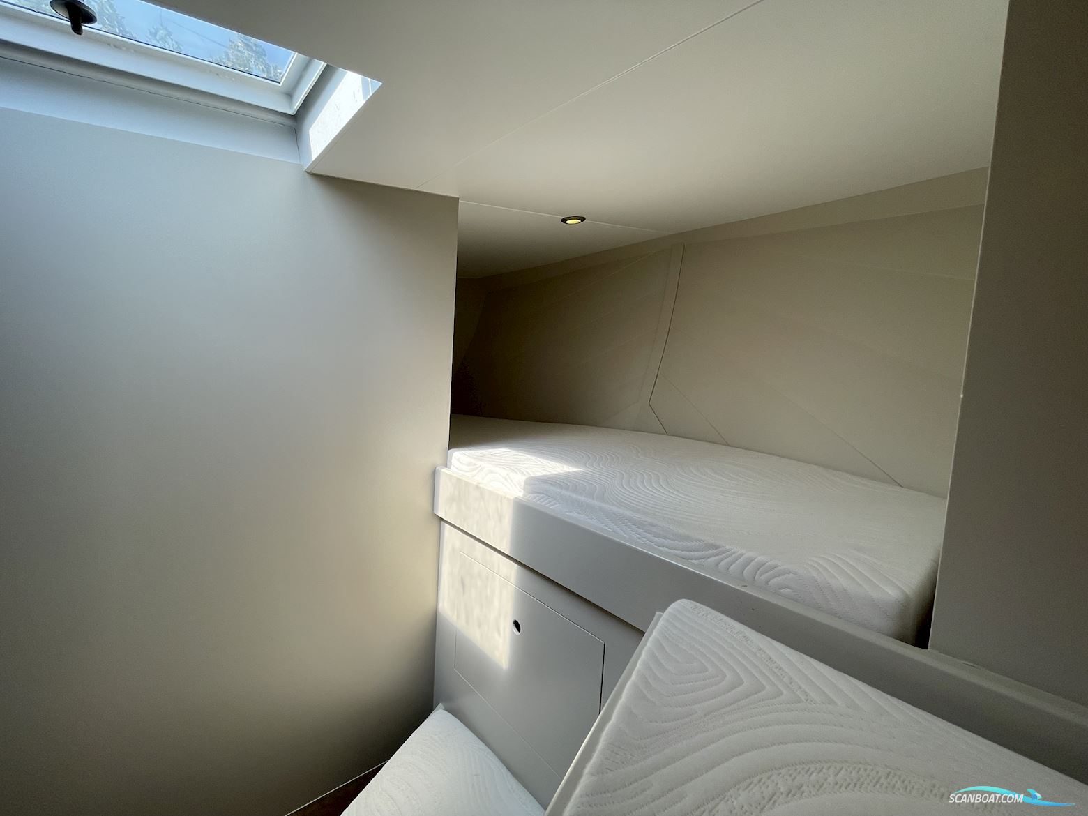 Lemsteraak Warber VA210 - Visserman Uitvoering