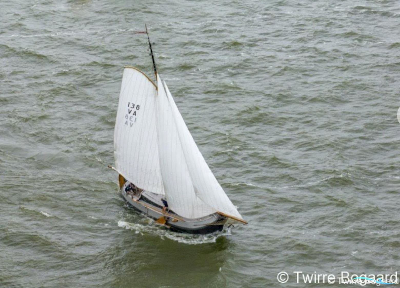 Lemsteraak Witte Eend - Roefuitvoering Hoek Design