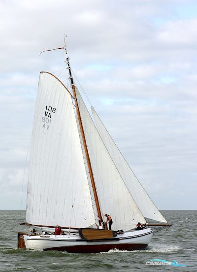Lemsteraak Zilveren Zwaan - Hoek Design Roefuitvoering Sailingboat 1990, with Steyr engine, The Netherlands