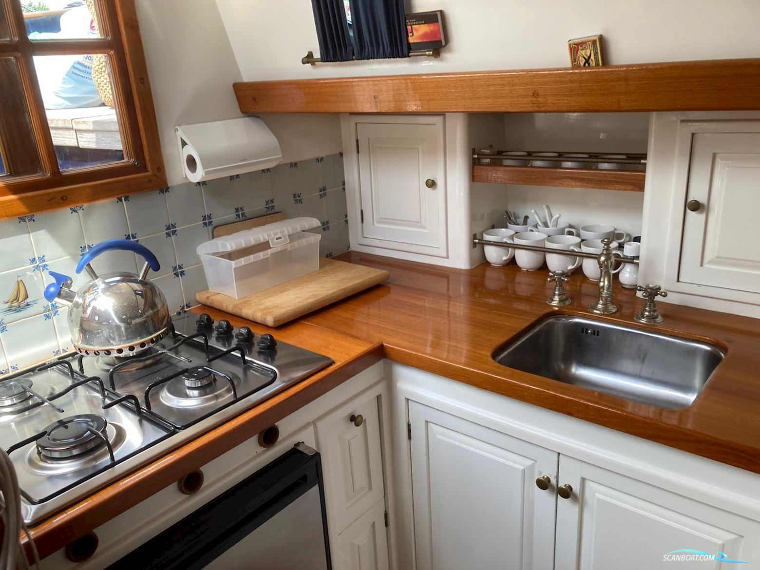 Lemsteraak Zonnewind - Roefuitvoering