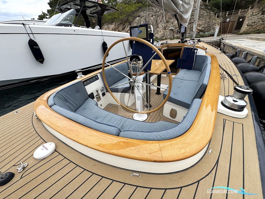 Leonardo Yachts Eagle 38