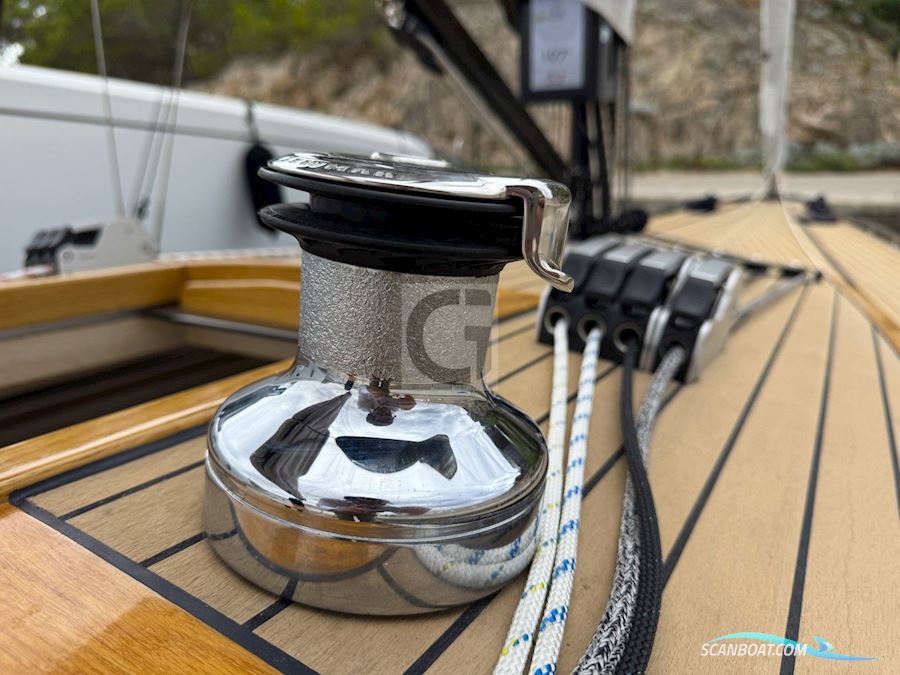 Leonardo Yachts Eagle 38