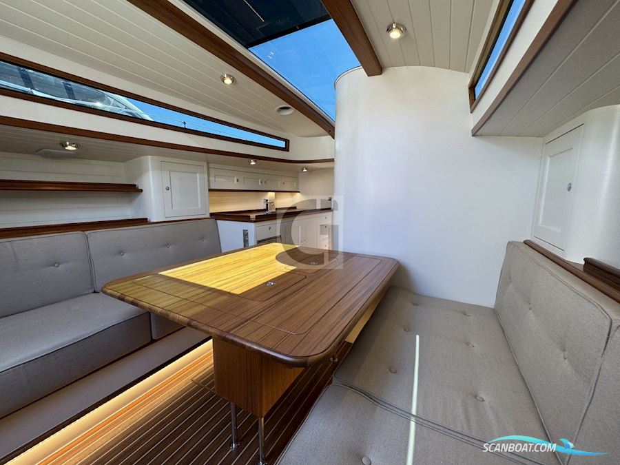 Leonardo Yachts Eagle 54
