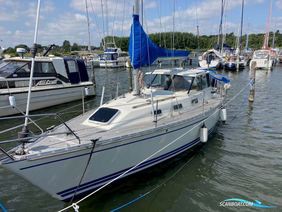 LM 33 Vitesse Cabrio Sailingboat 1990, with Volvo Penta D2 - 40 engine, Denmark