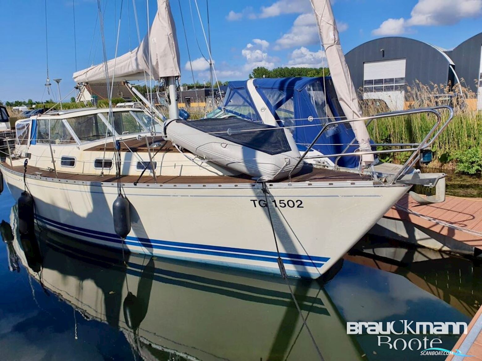 LM 33 Vitesse Cabrio Sailingboat 1992, with Volvo Penta engine, The Netherlands