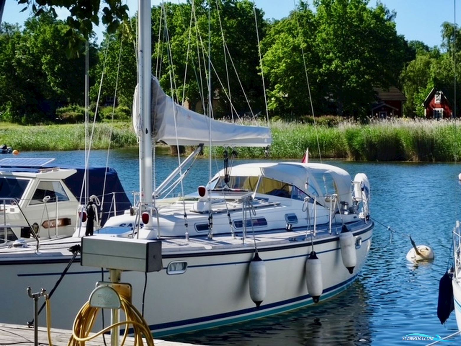 LM Mermaid 380 Sailingboat 1987, with Volvo-Penta D2-40F engine, Denmark