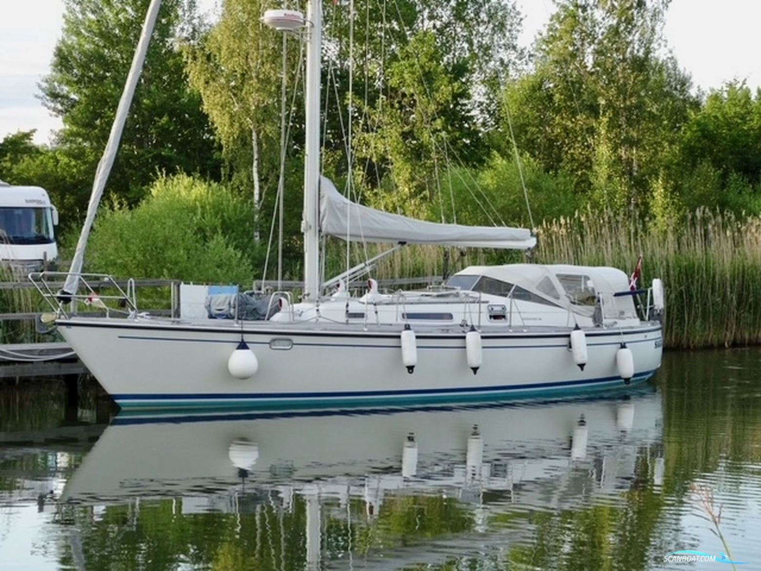 LM Mermaid 380
