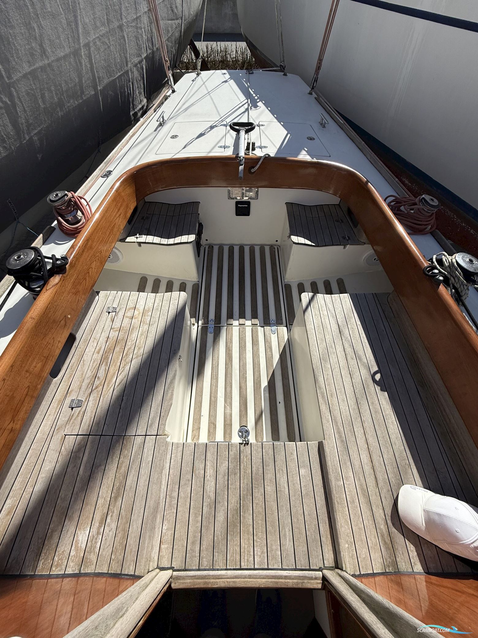 Luffe 40 One Off. NEDSAT