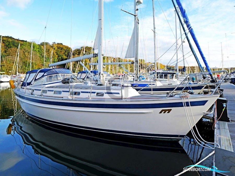 Malo 36 Sailingboat 2004, with Yanmar 3JH3E engine, United Kingdom