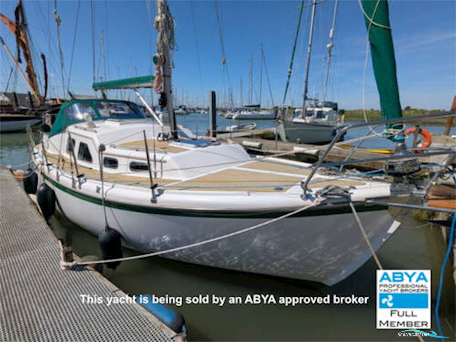 Midget 31 Sailingboat 2005, with Vetus engine, United Kingdom