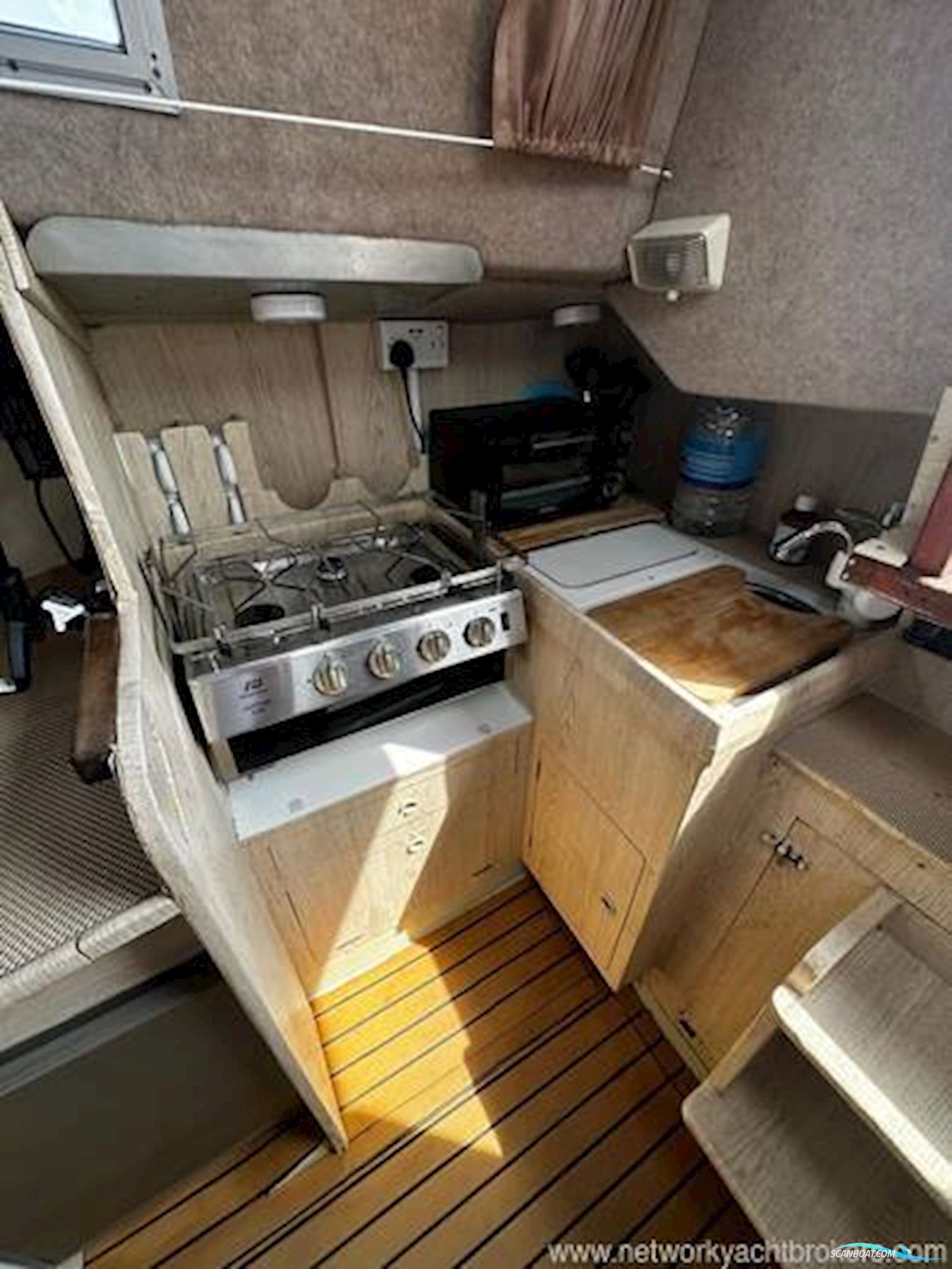 Mirage 28