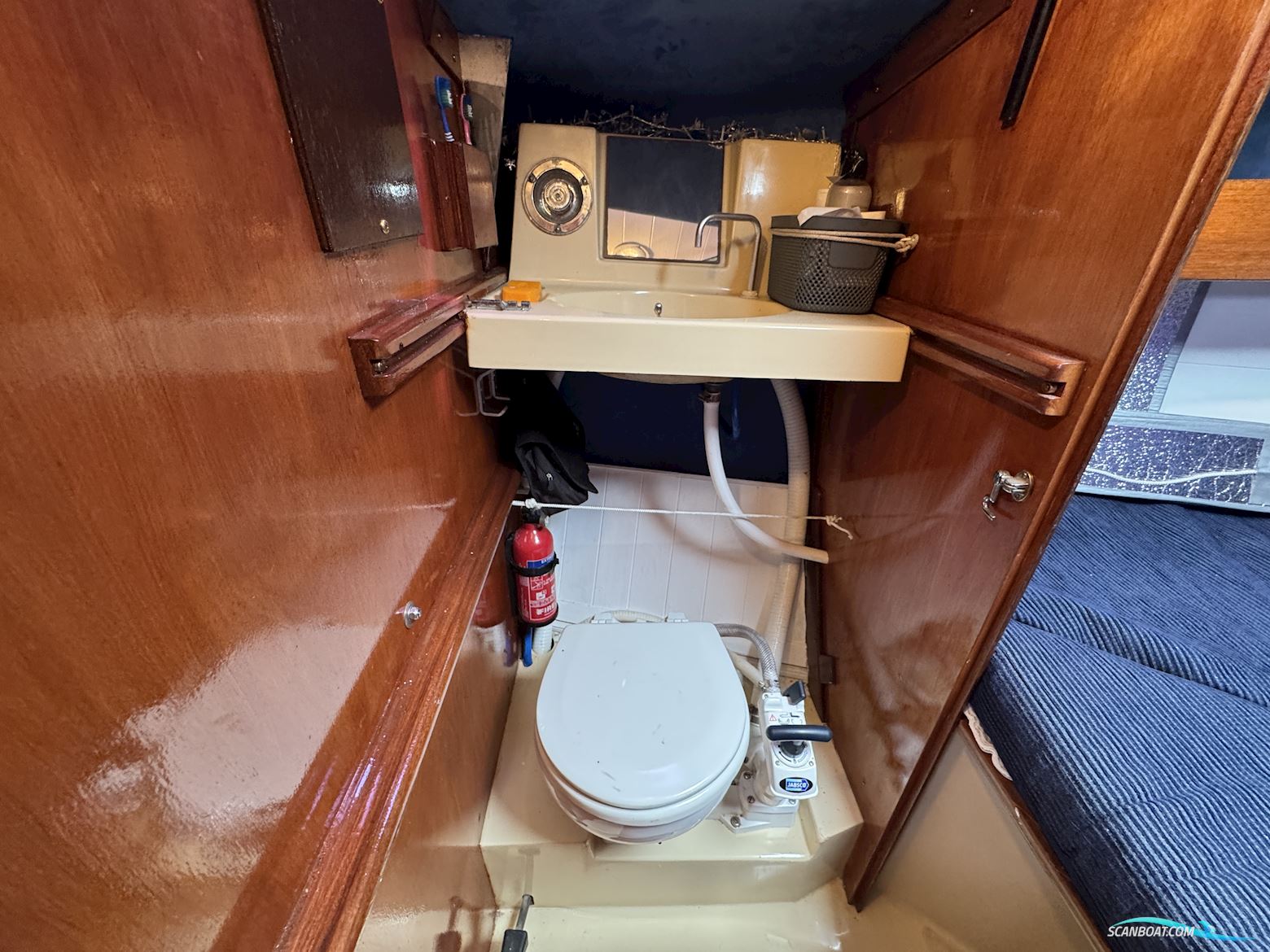 Mirage 28