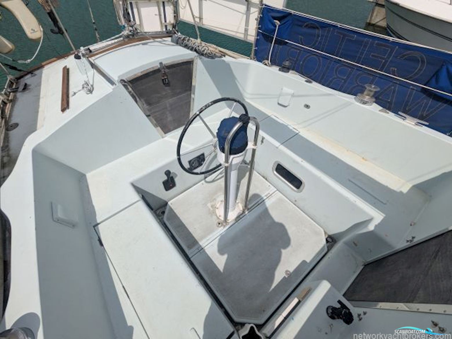 Moody 33 MK I Centre Cockpit