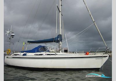 Moody 37 Sailingboat 1986, with Thornycroft engine, United Kingdom