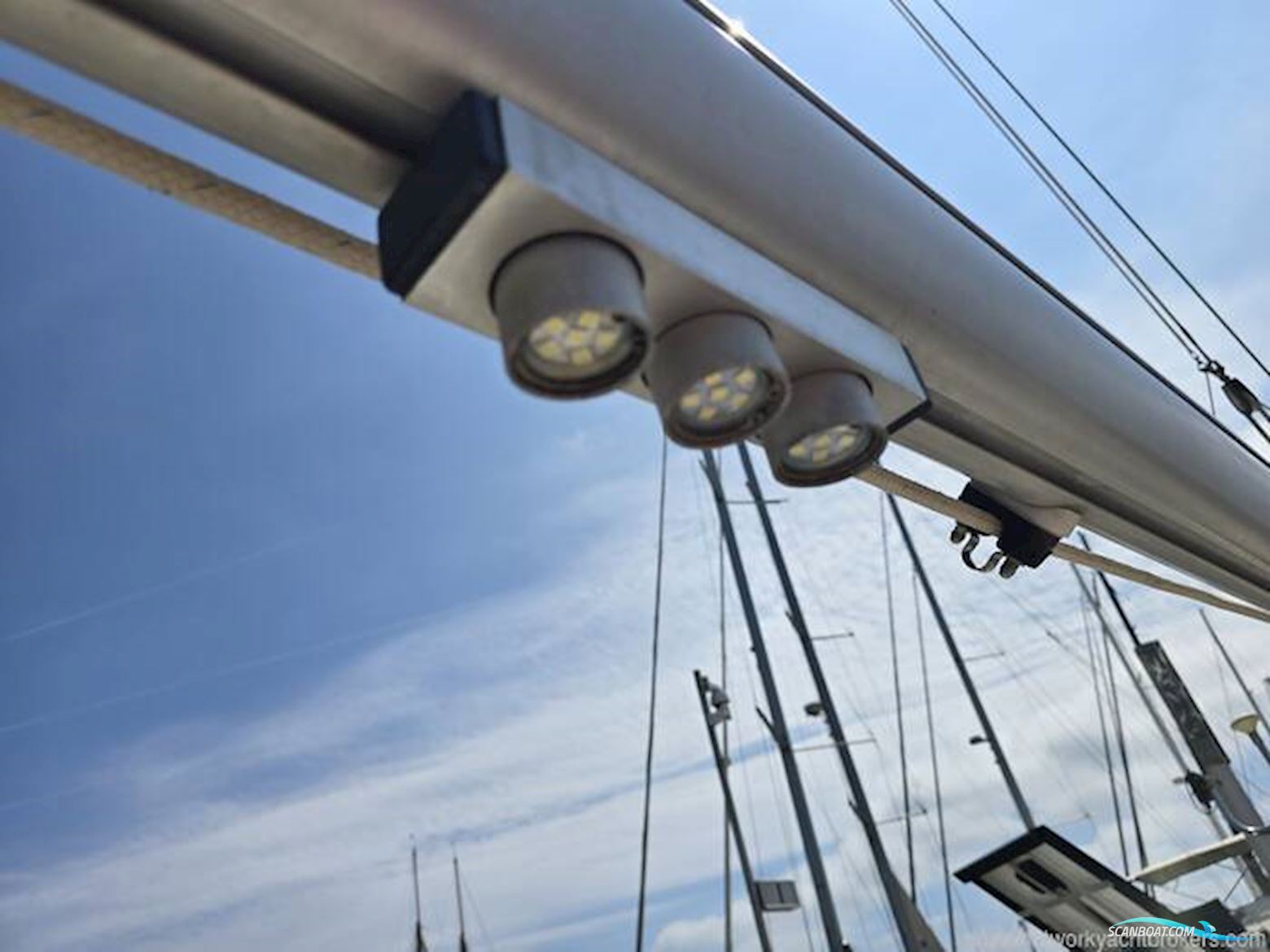 Moody 376 Centre Cockpit