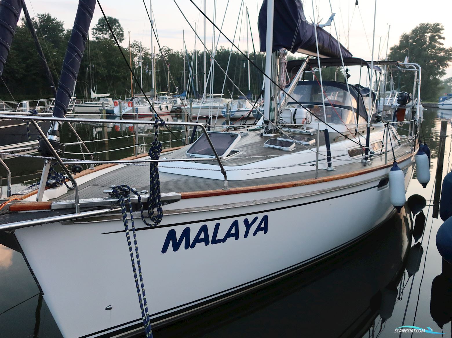 Moody 40 Sailingboat 1998, with Volvo Penta engine, The Netherlands