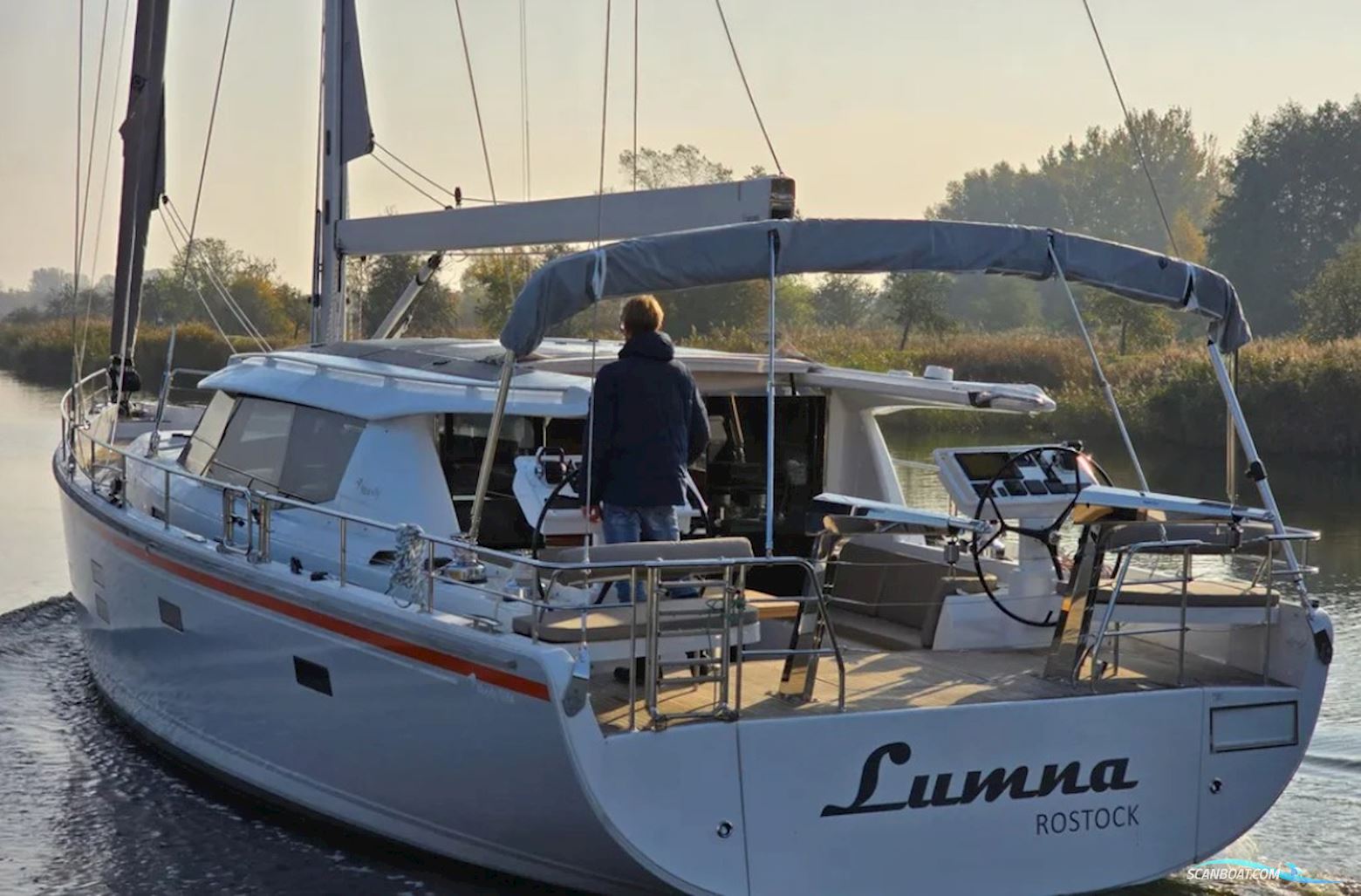 Moody 54 DS - Decksaloon