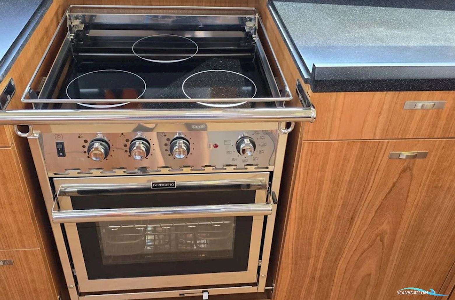 Moody 54 DS - Decksaloon