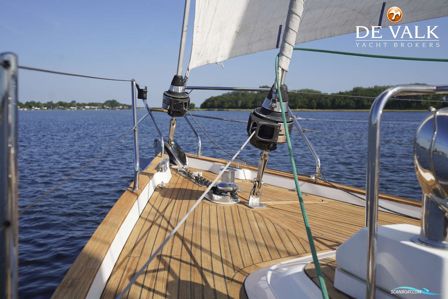 Moody 54
