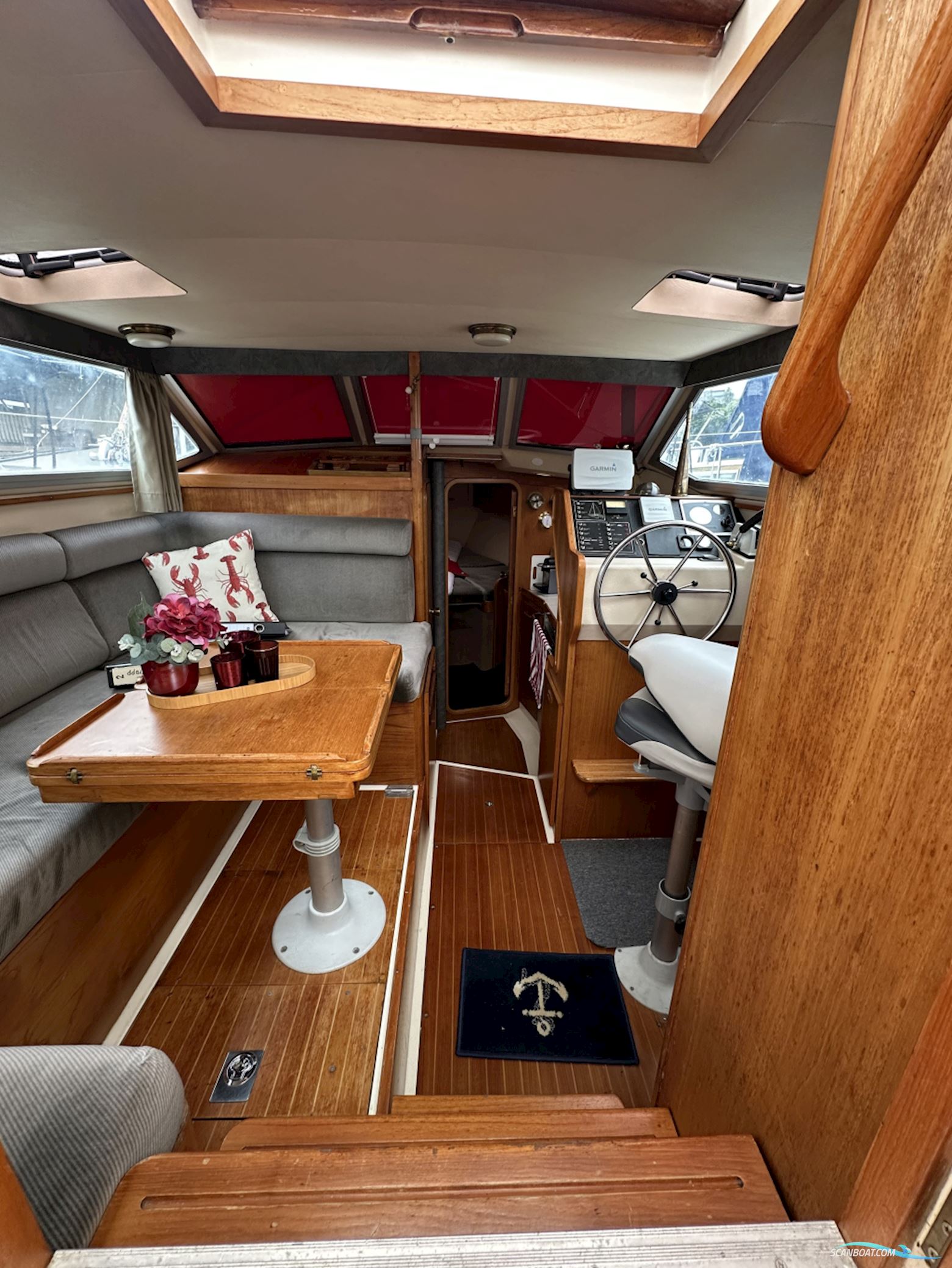 Moody Eclipse 33