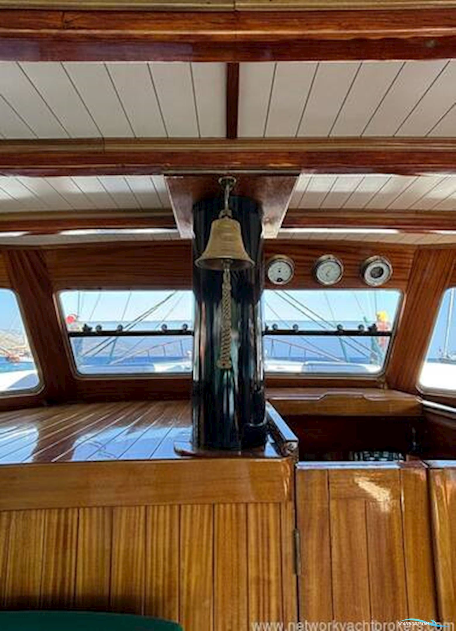 Motor Sailor / Goulet