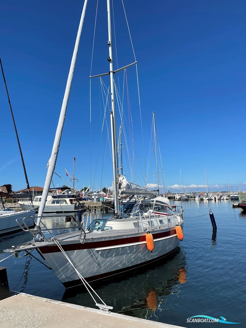 Najad 320 Sailingboat 1985, with Volvo Penta 2003S engine, Denmark