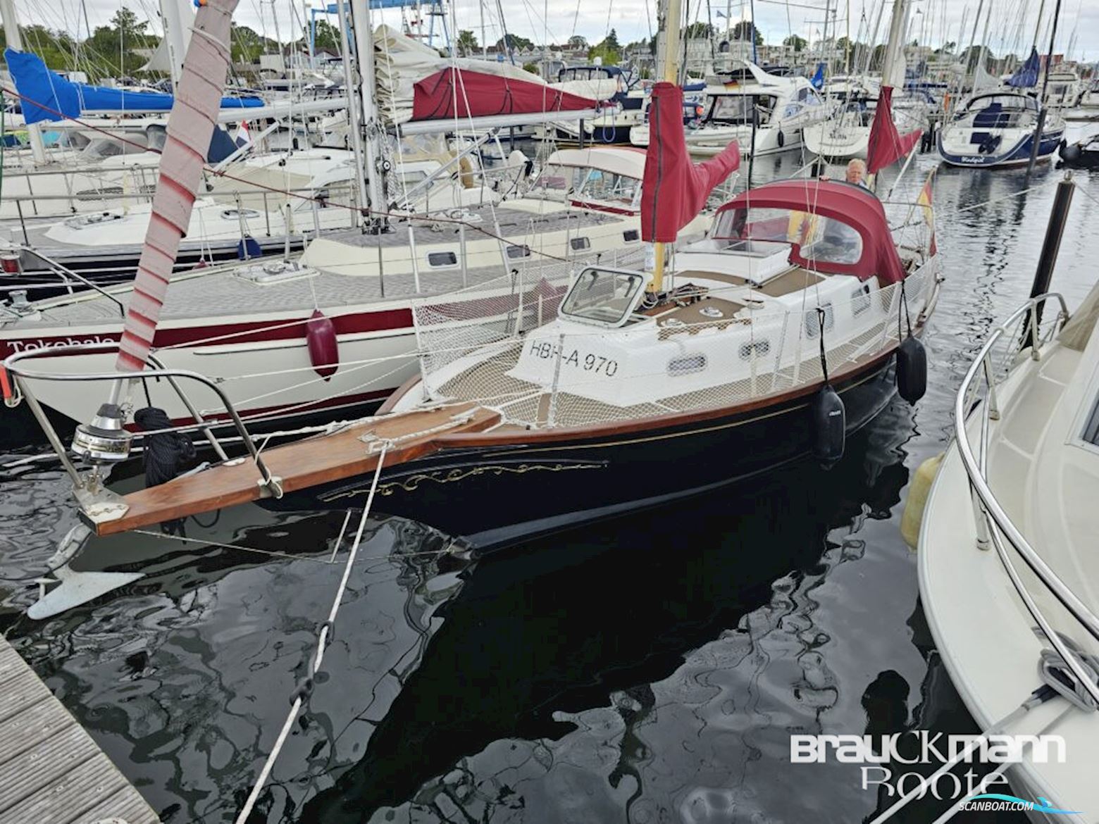 Nantucket Clipper 32 Sailingboat 1977, with Beta Marine engine, Germany