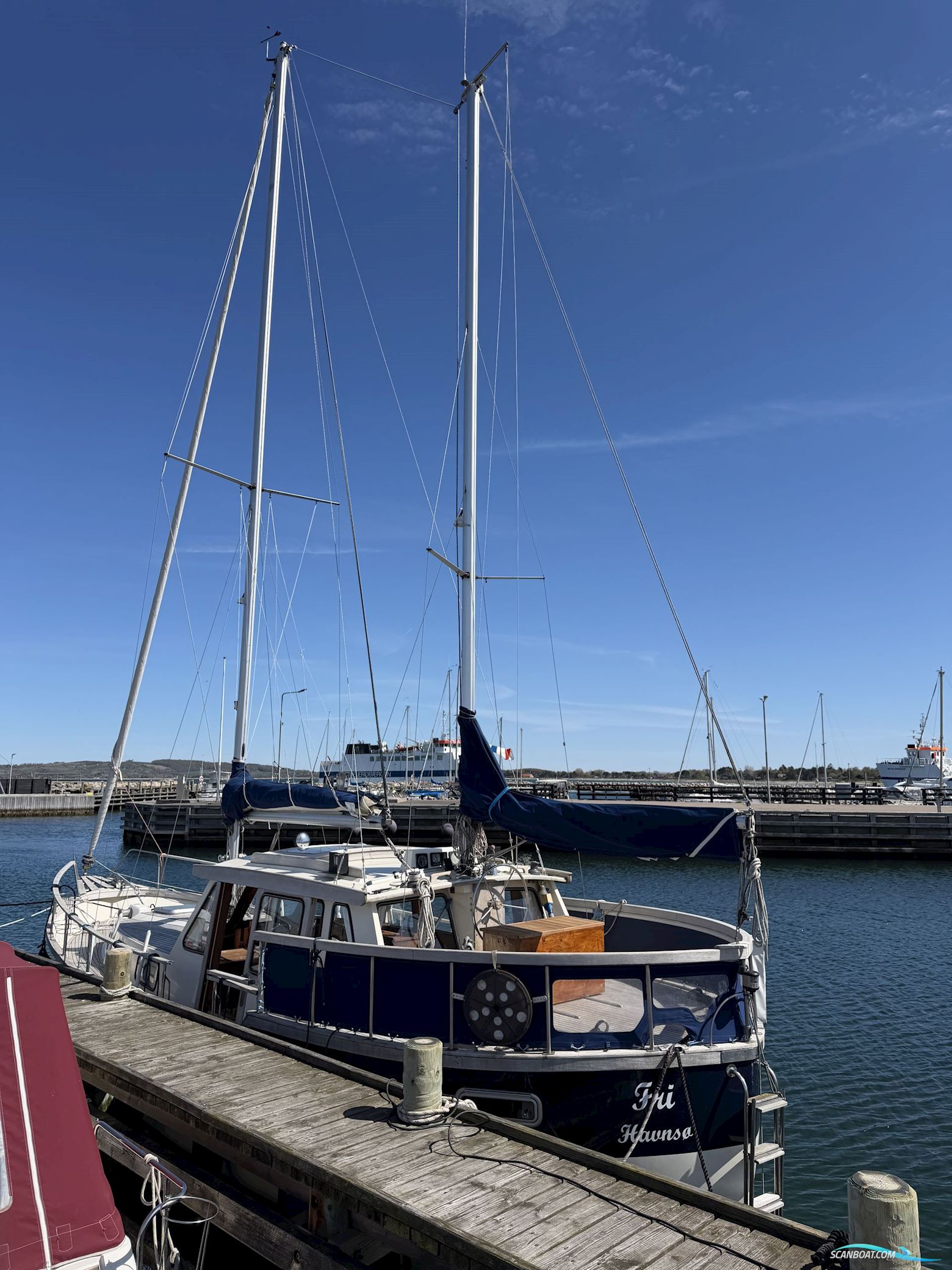 Nauticat 33