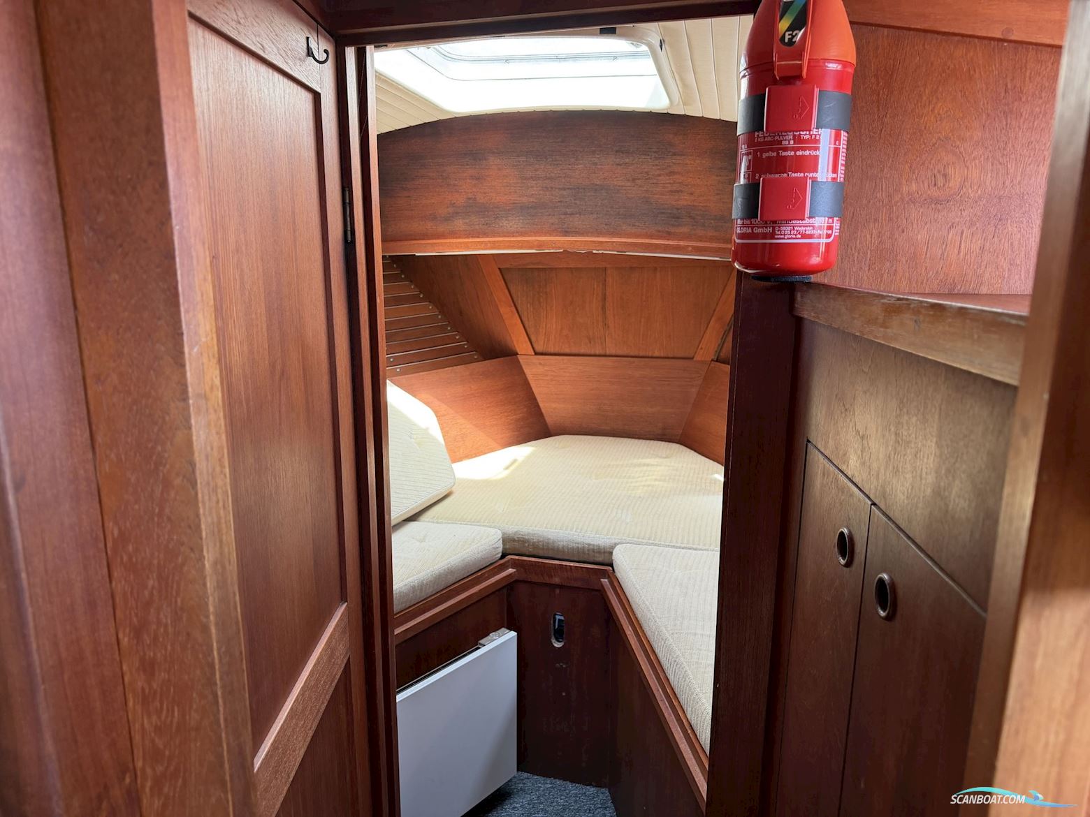 Nauticat 33