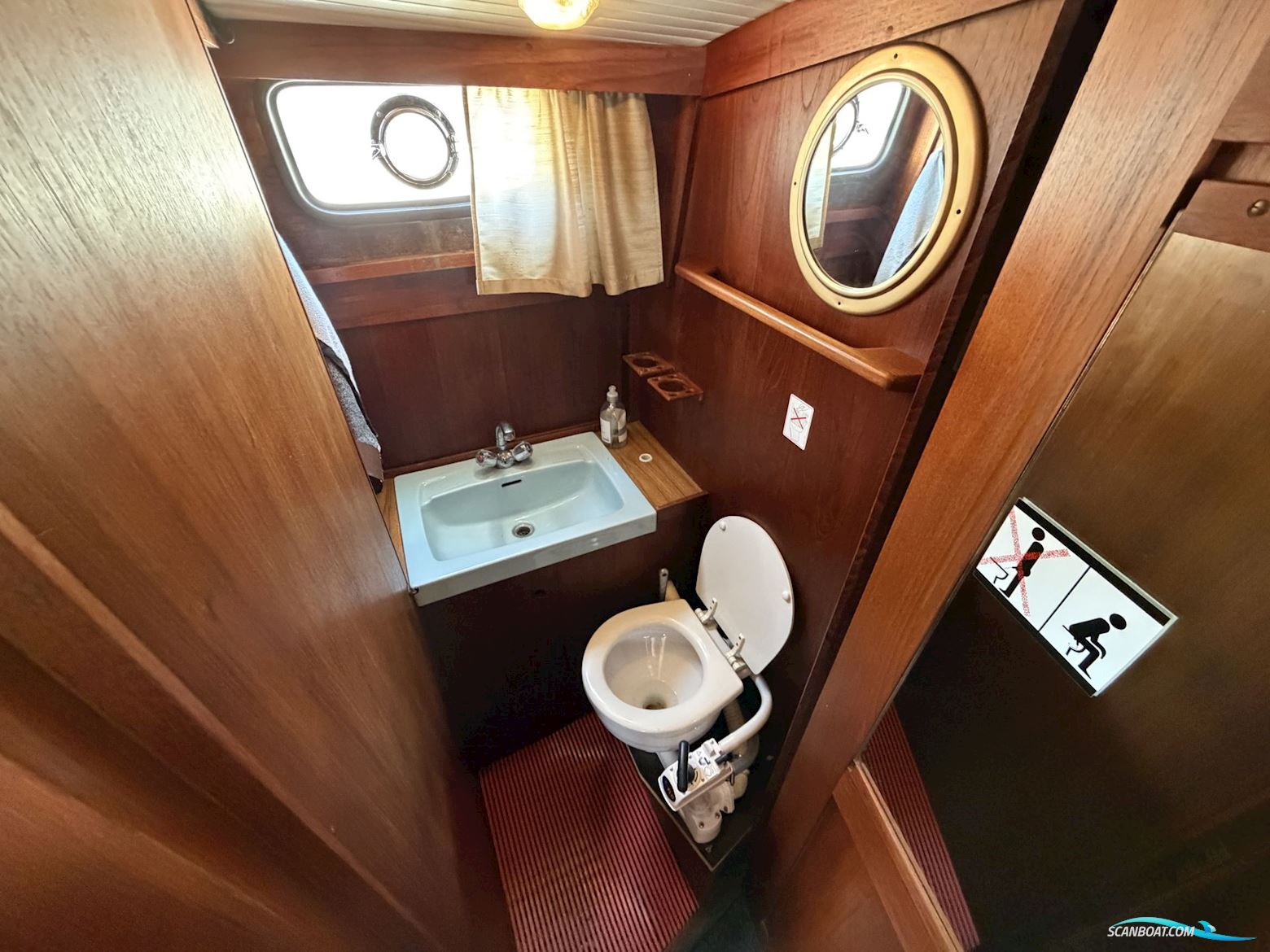 Nauticat 33