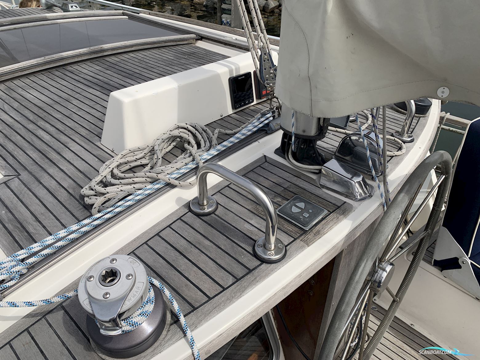 Nauticat 33