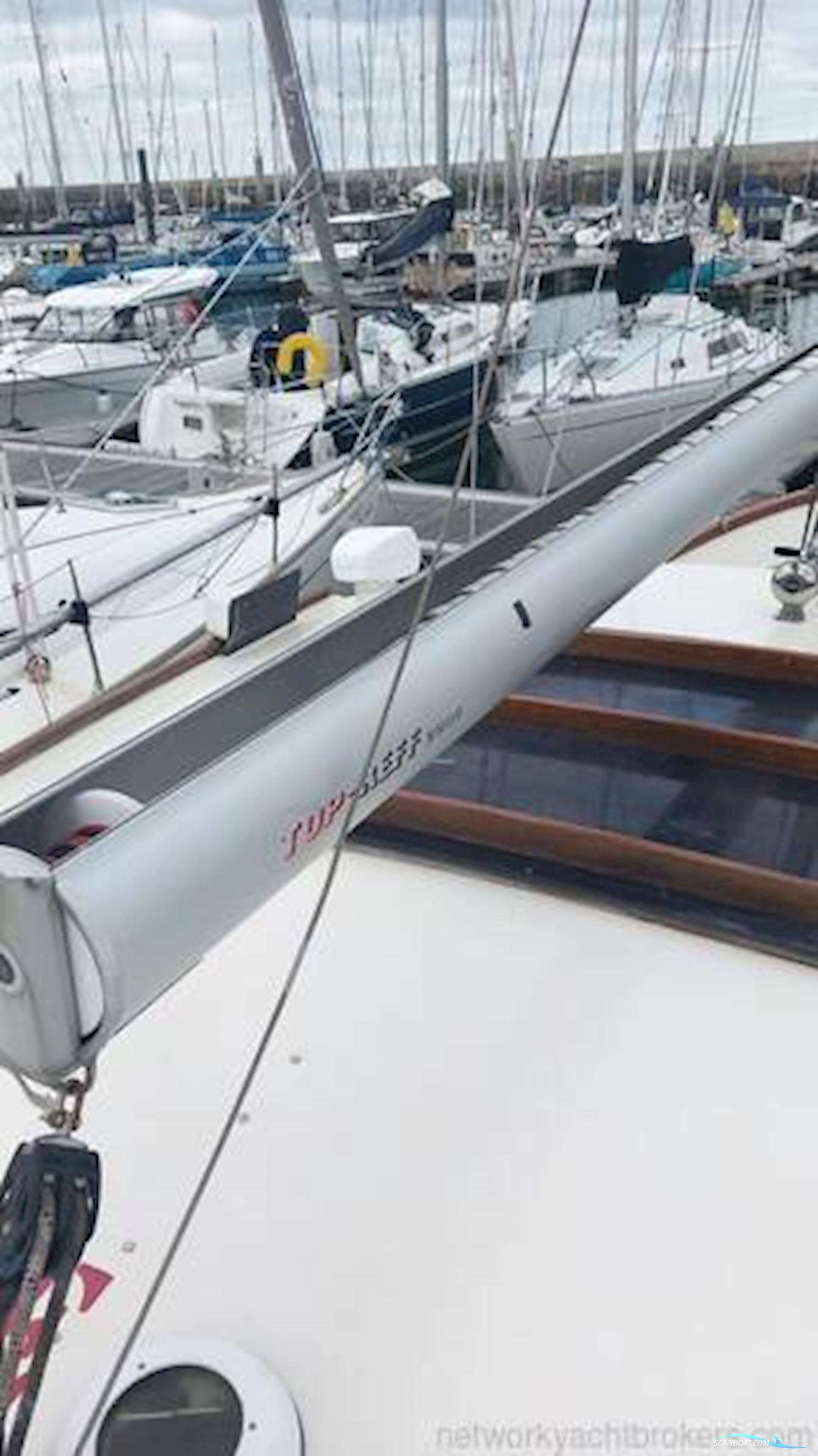 Nauticat 33