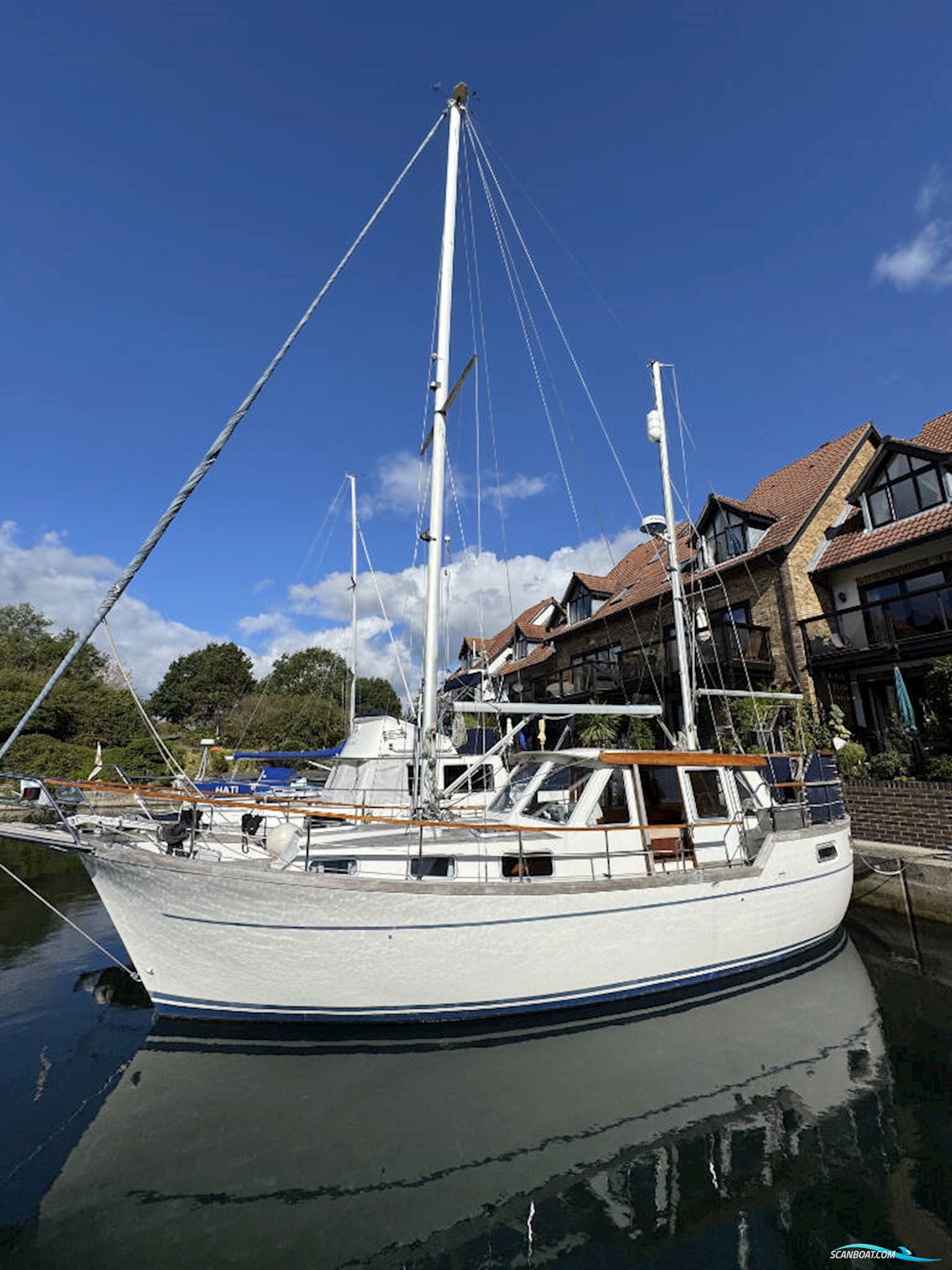 Nauticat 33 Sailingboat 1996, with Volvo Penta TAMD 31B engine, United Kingdom