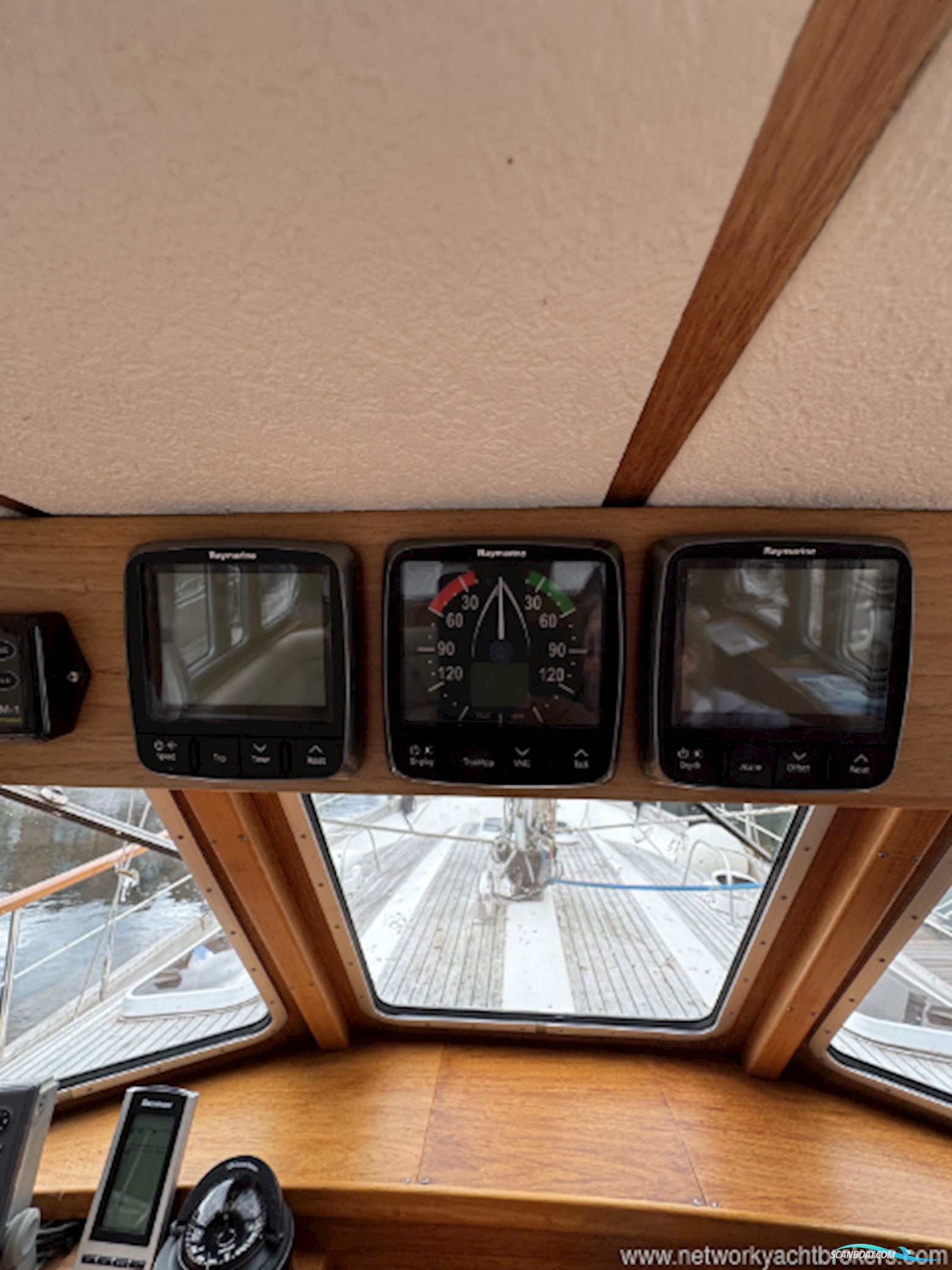 Nauticat 33