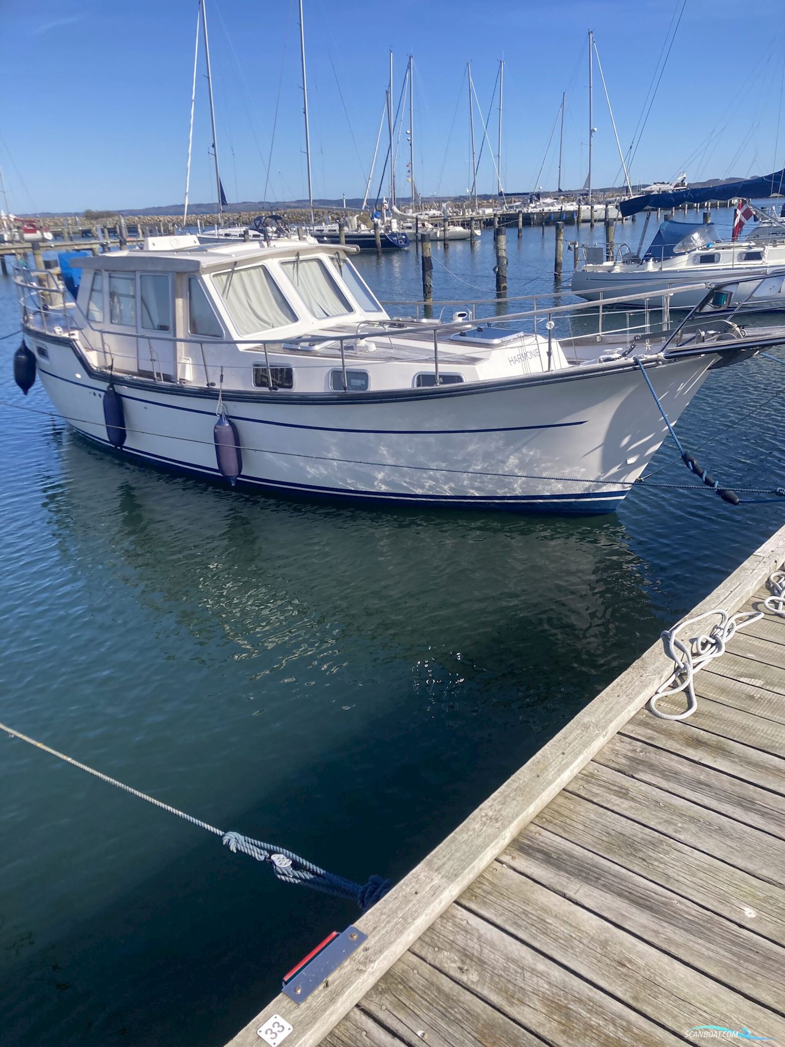 Nauticat 33, Velholdt og Opdateret.