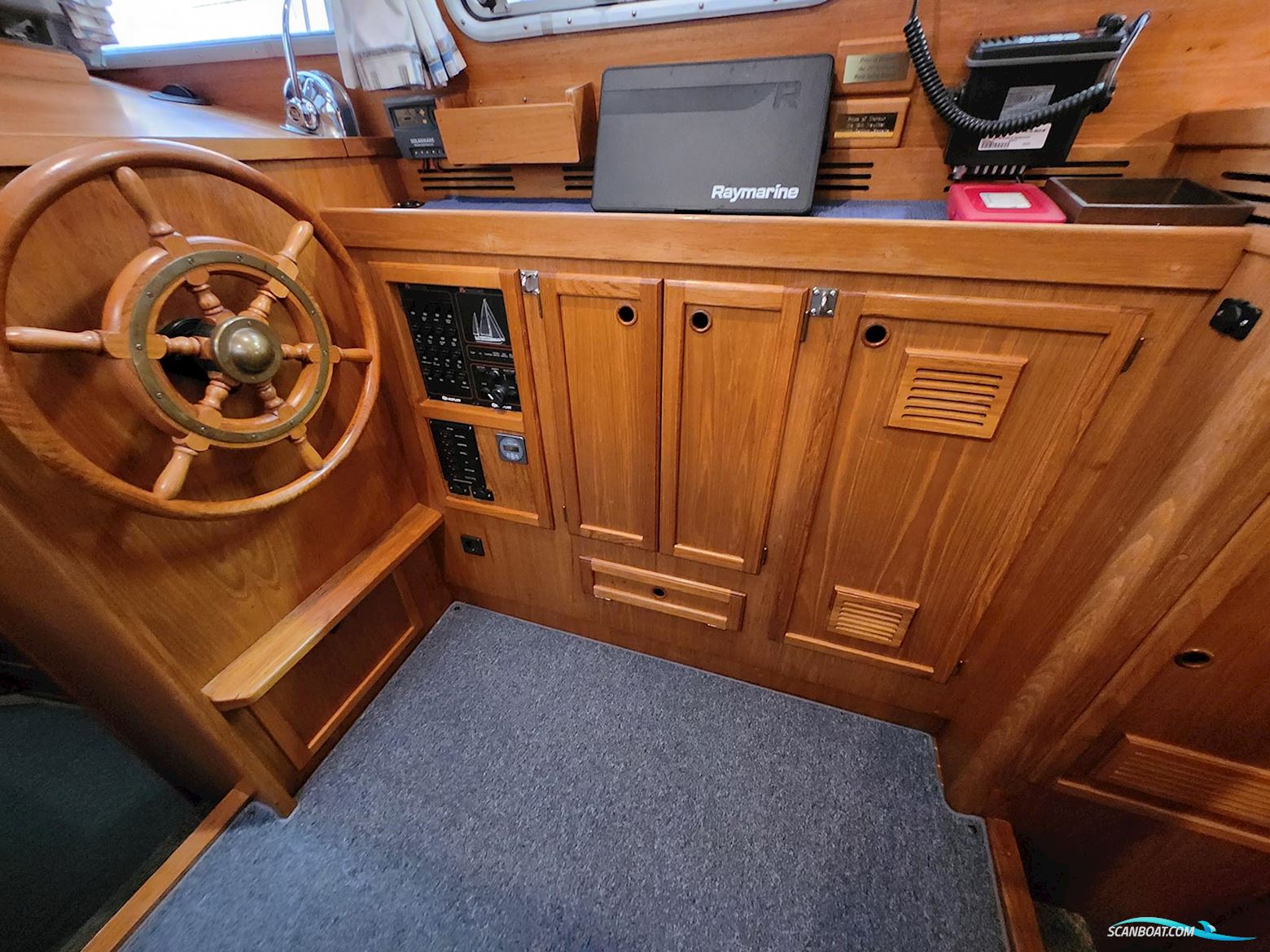 Nauticat 35